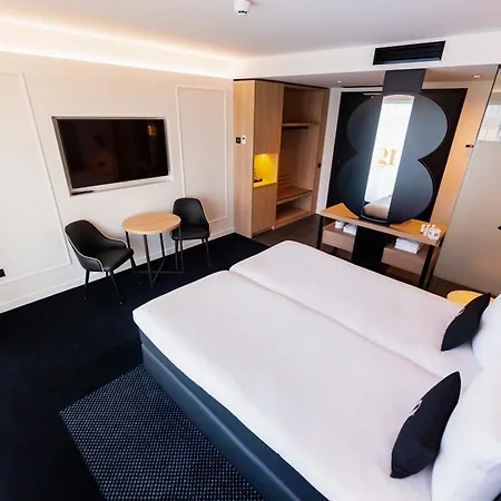 Gr8 Hotel 3*